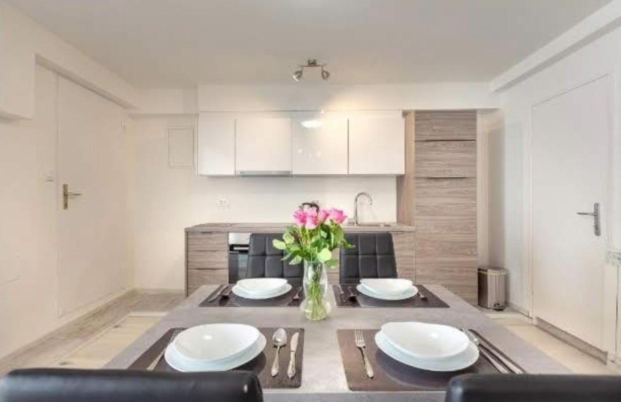 Apartman Newly Renovated App Goran *